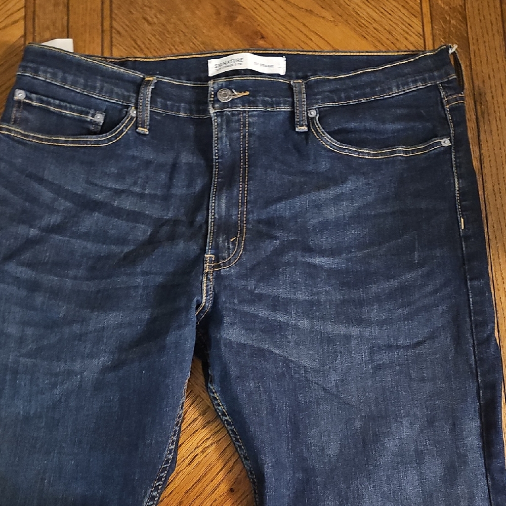 Signature by Levi Strauss Deep Blue Slim Straight Jeans